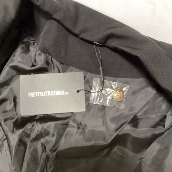 NWT - Pretty Little Thing black military button detail, plus size blazer - Picture 5 of 8